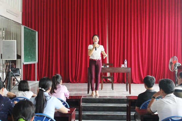 Bac Ninh Catholic diocese organizes  a Quan ho folk singing class
